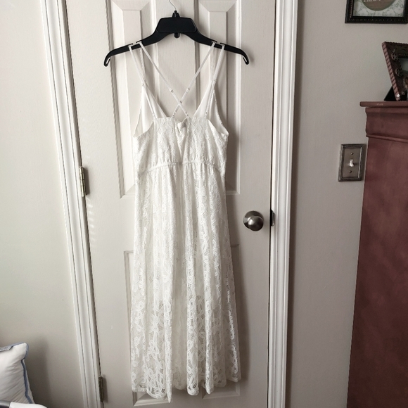 Three Pink Hearts - White Sleeveless Spaghetti-Strap Lace Button-Up Midi Dress - Picture 2 of 10